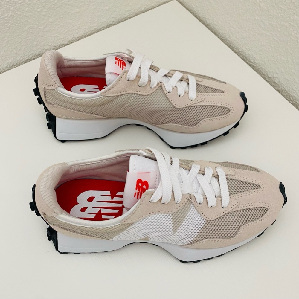 New Balance 327 Sneakers Off White
